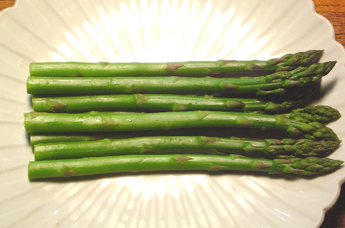 Asparagus0530 (72k image)