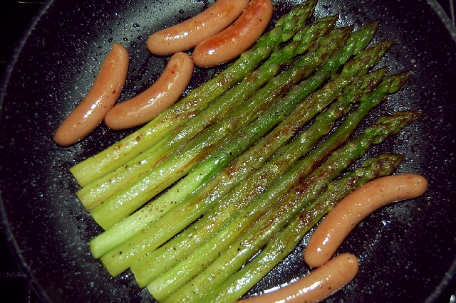 Asparagus060912 (123k image)