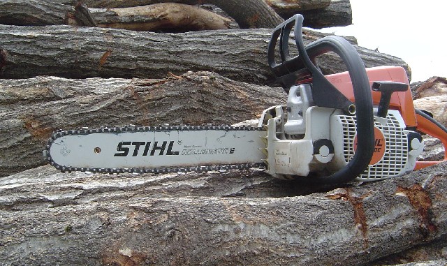 http://www.yaginuma.com/blog/archives/Chainsaw.jpg